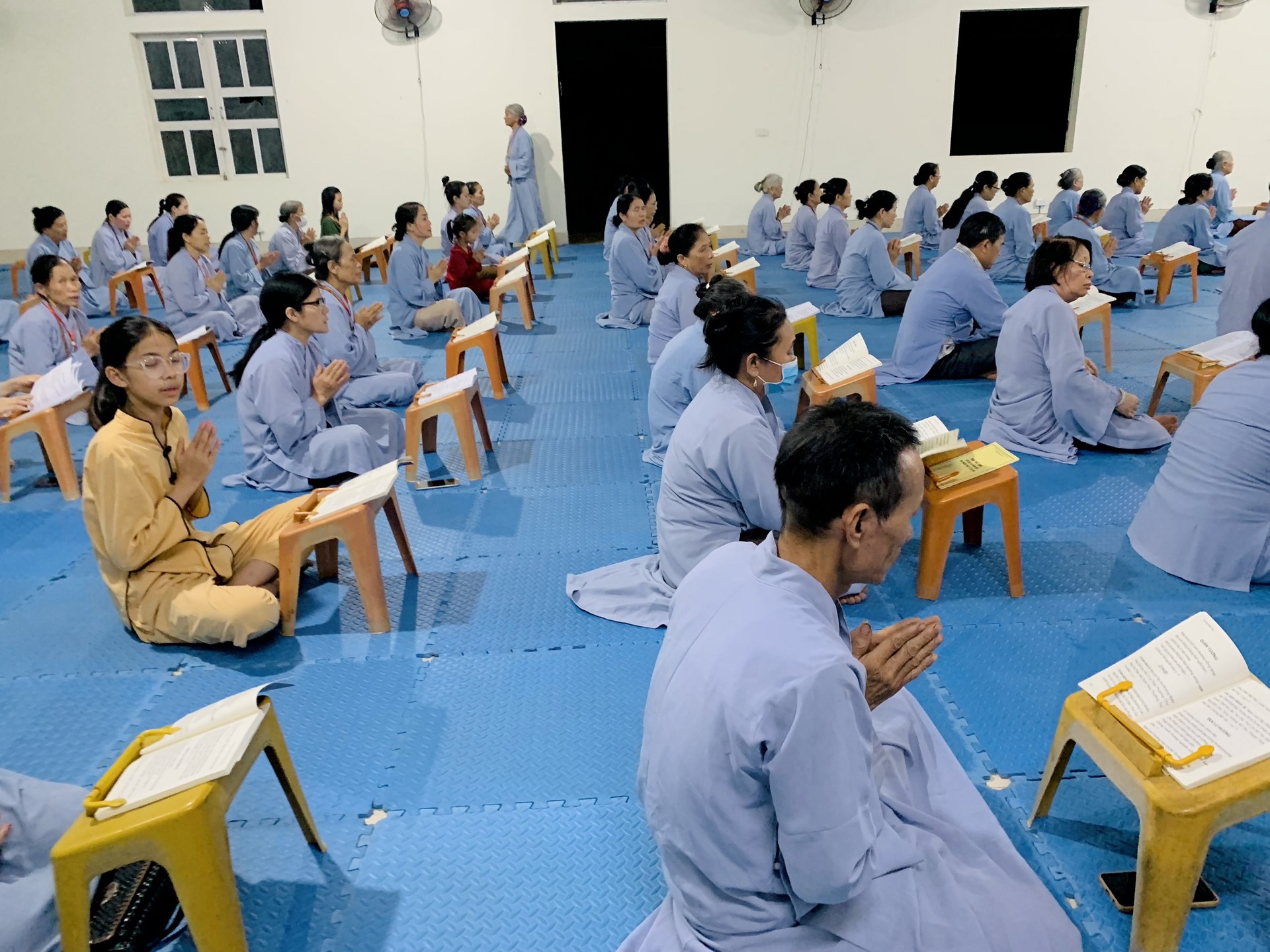 The 22nd Retreat “Learning the Practice as the Buddha Teachings” and a repentance ceremony at Dong Cao Pagoda, Thanh Hoa