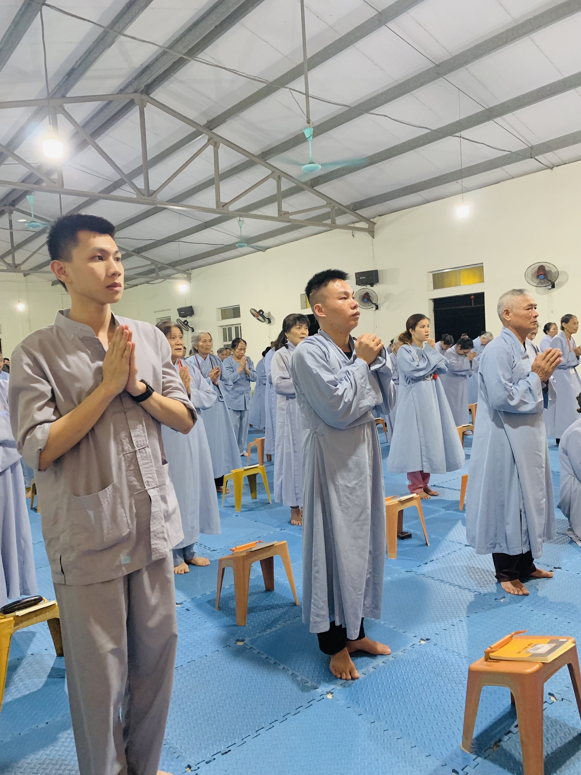 The 22nd Retreat “Learning the Practice as the Buddha Teachings” and a repentance ceremony at Dong Cao Pagoda, Thanh Hoa