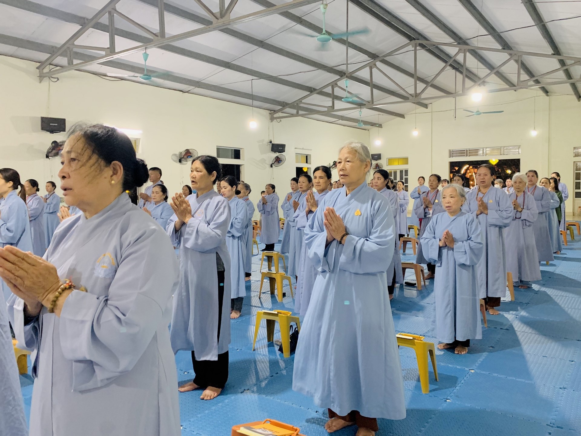The 22nd Retreat “Learning the Practice as the Buddha Teachings” and a repentance ceremony at Dong Cao Pagoda, Thanh Hoa