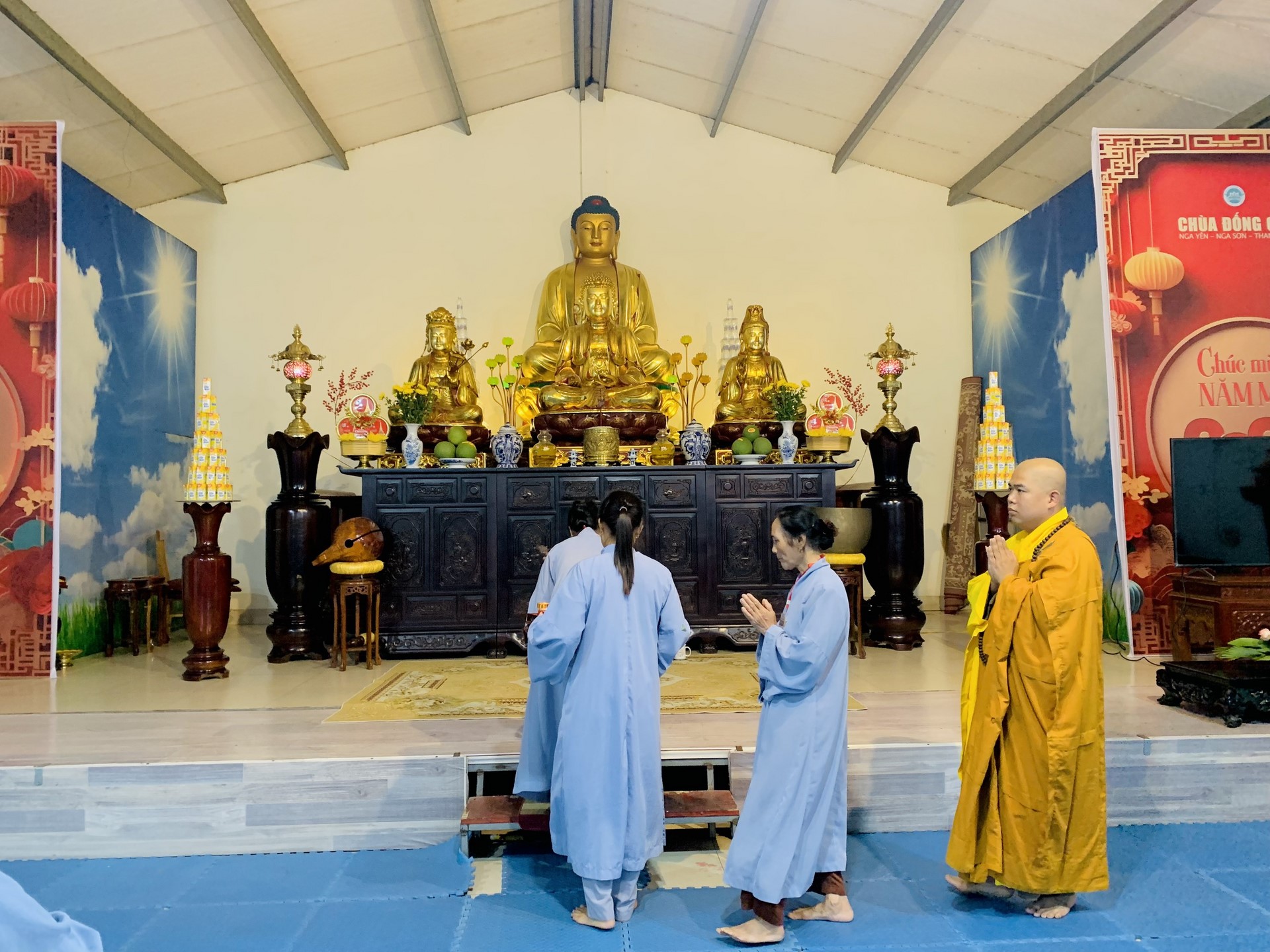 The 22nd Retreat “Learning the Practice as the Buddha Teachings” and a repentance ceremony at Dong Cao Pagoda, Thanh Hoa
