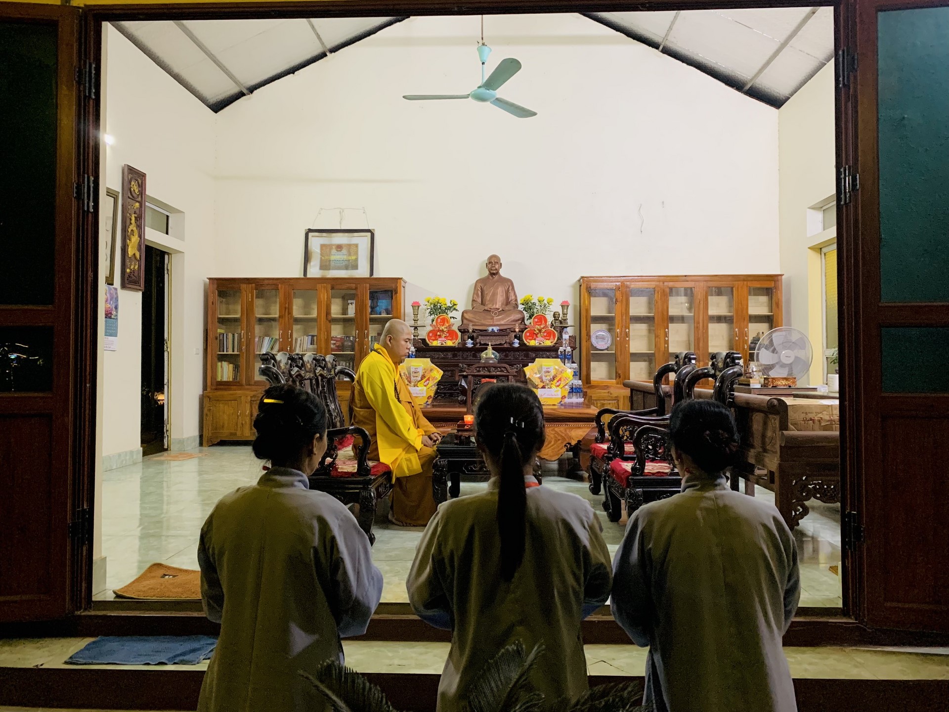 The 22nd Retreat “Learning the Practice as the Buddha Teachings” and a repentance ceremony at Dong Cao Pagoda, Thanh Hoa