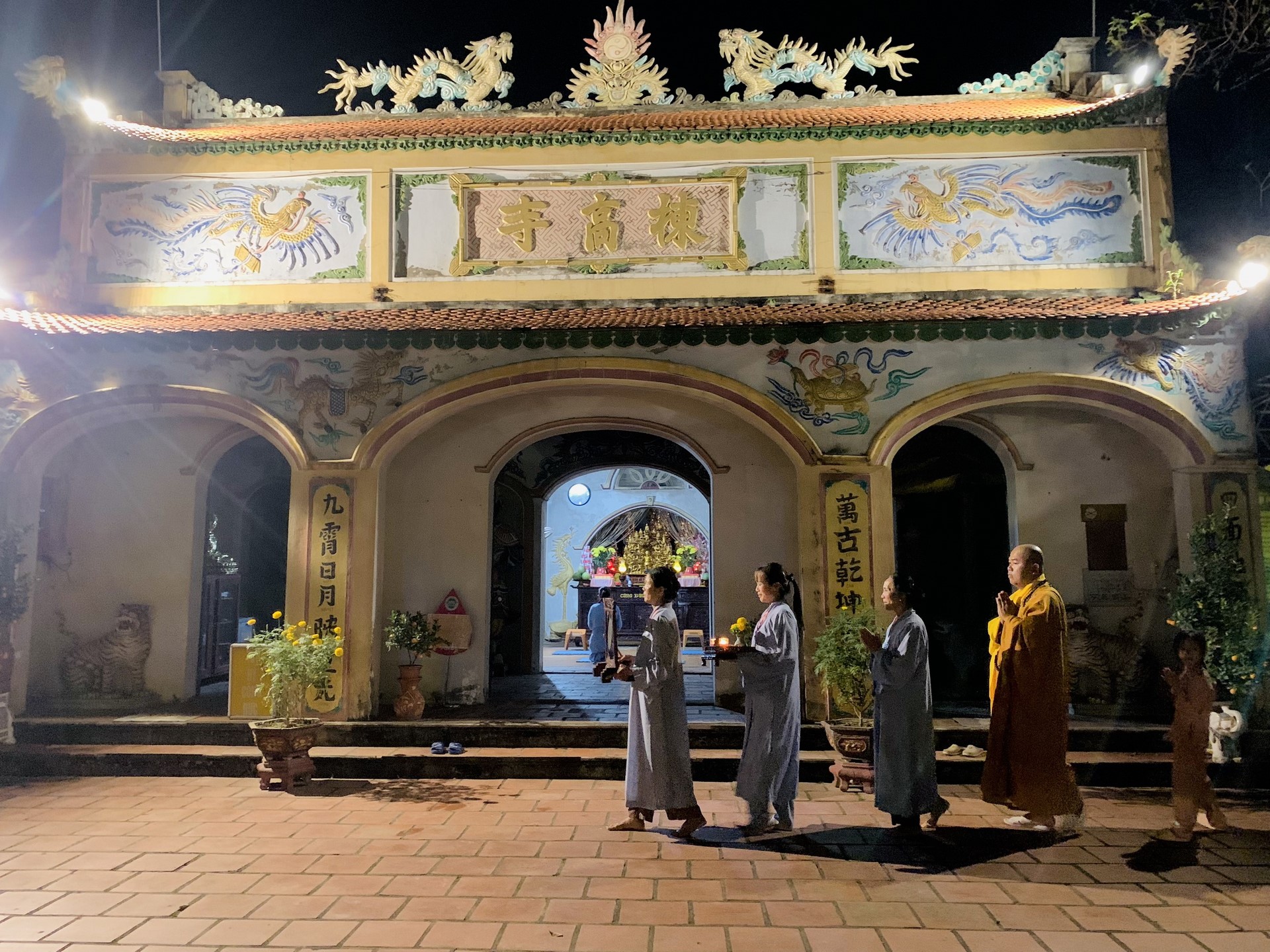 The 22nd Retreat “Learning the Practice as the Buddha Teachings” and a repentance ceremony at Dong Cao Pagoda, Thanh Hoa