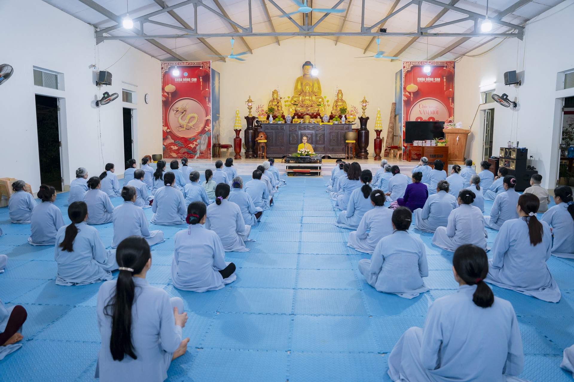 The 22nd Retreat “Learning the Practice as the Buddha Teachings” and a repentance ceremony at Dong Cao Pagoda, Thanh Hoa