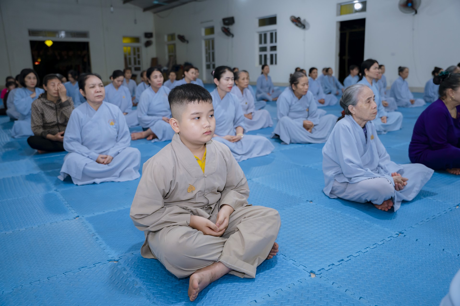 The 22nd Retreat “Learning the Practice as the Buddha Teachings” and a repentance ceremony at Dong Cao Pagoda, Thanh Hoa
