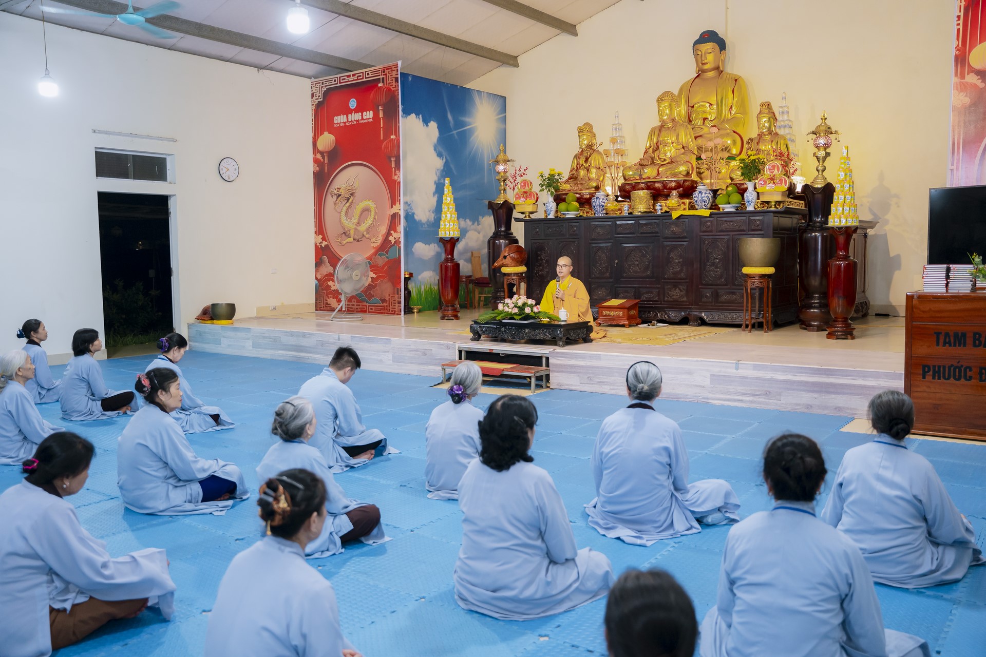 The 22nd Retreat “Learning the Practice as the Buddha Teachings” and a repentance ceremony at Dong Cao Pagoda, Thanh Hoa