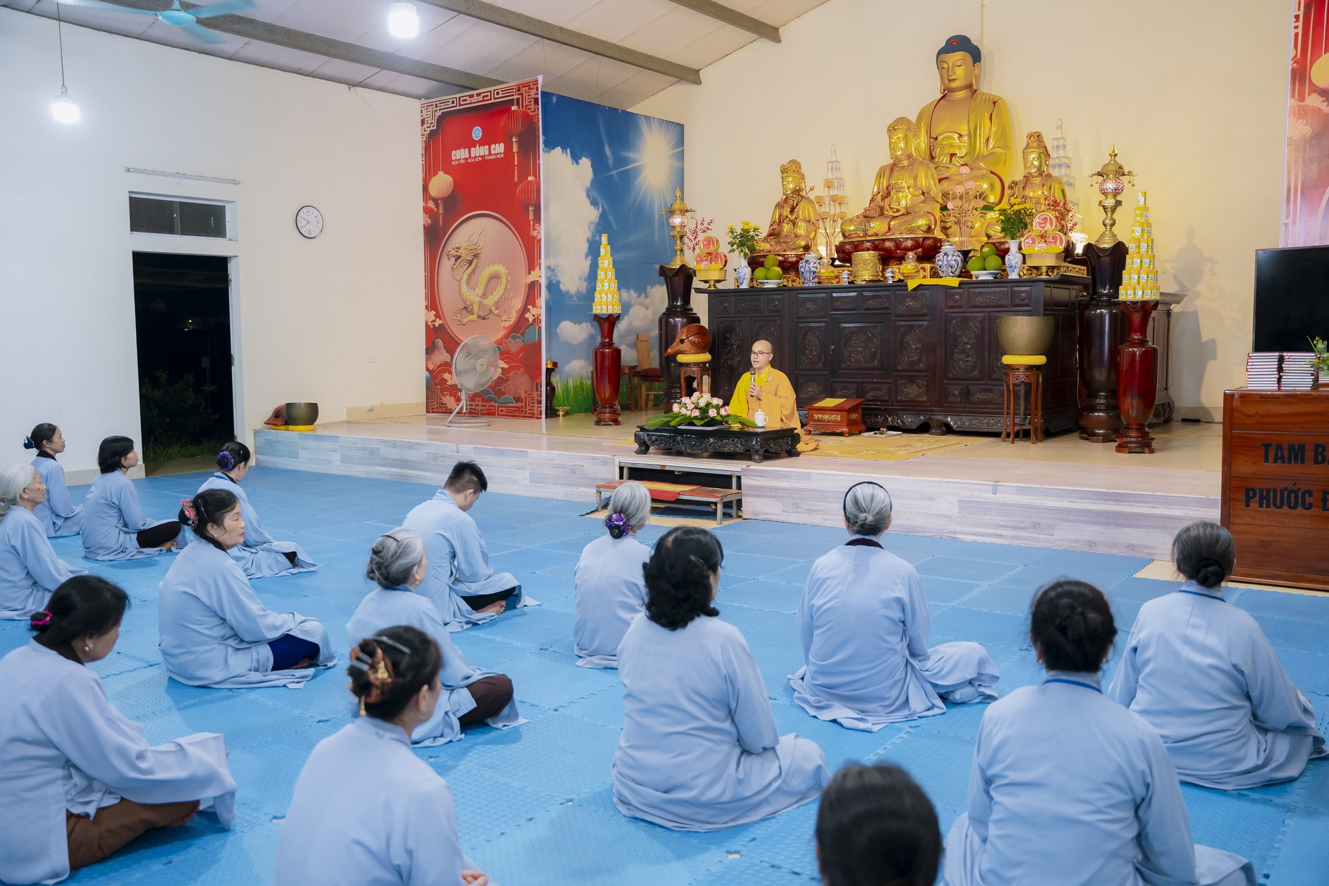 The 22nd Retreat “Learning the Practice as the Buddha Teachings” and a repentance ceremony at Dong Cao Pagoda, Thanh Hoa