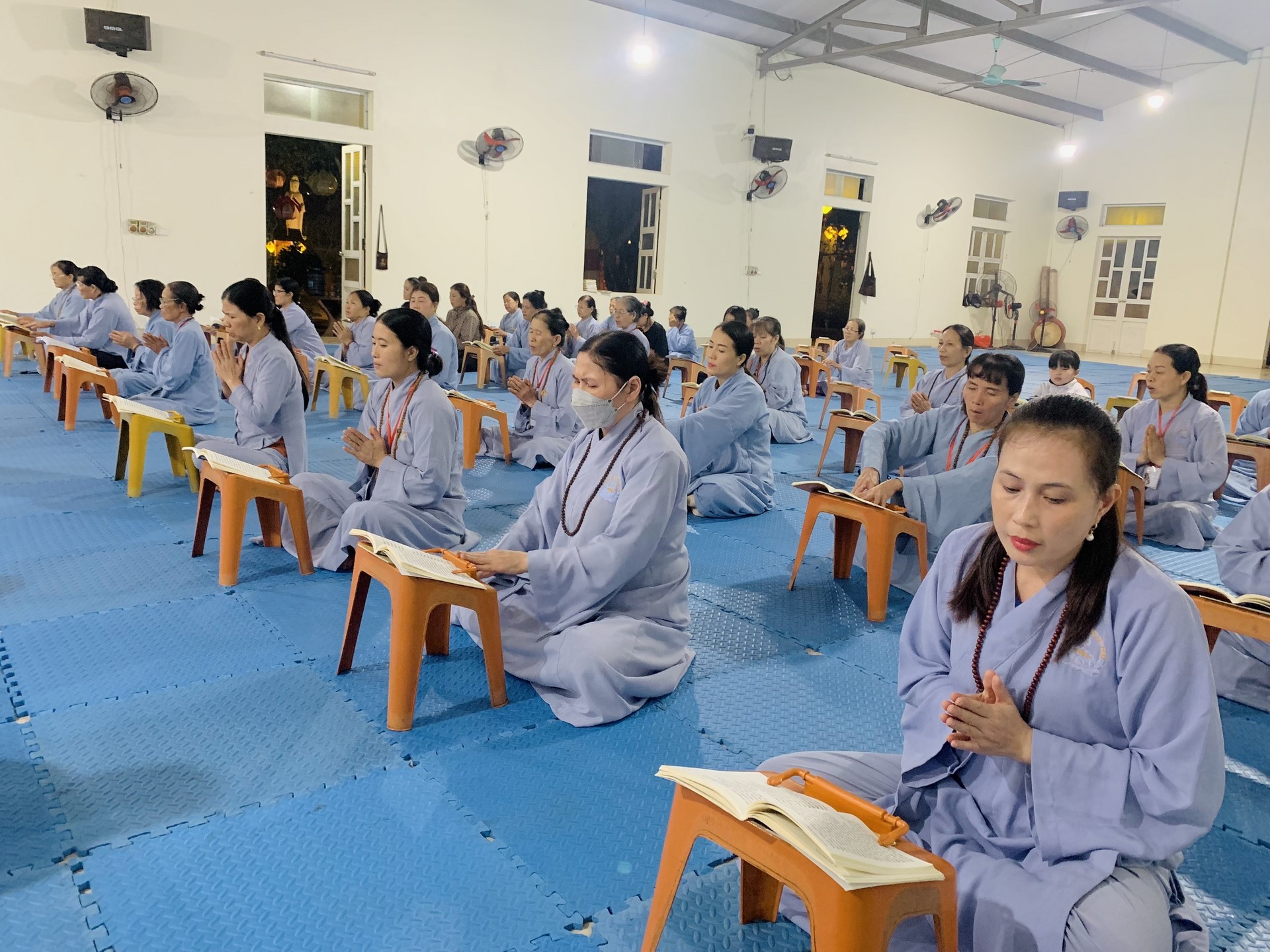 The 22nd Retreat “Learning the Practice as the Buddha Teachings” and a repentance ceremony at Dong Cao Pagoda, Thanh Hoa
