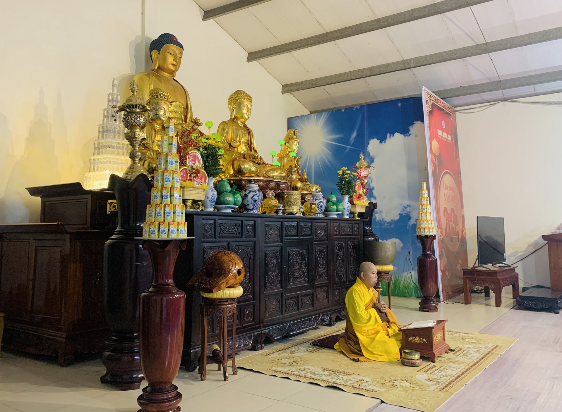 The 22nd Retreat “Learning the Practice as the Buddha Teachings” and a repentance ceremony at Dong Cao Pagoda, Thanh Hoa