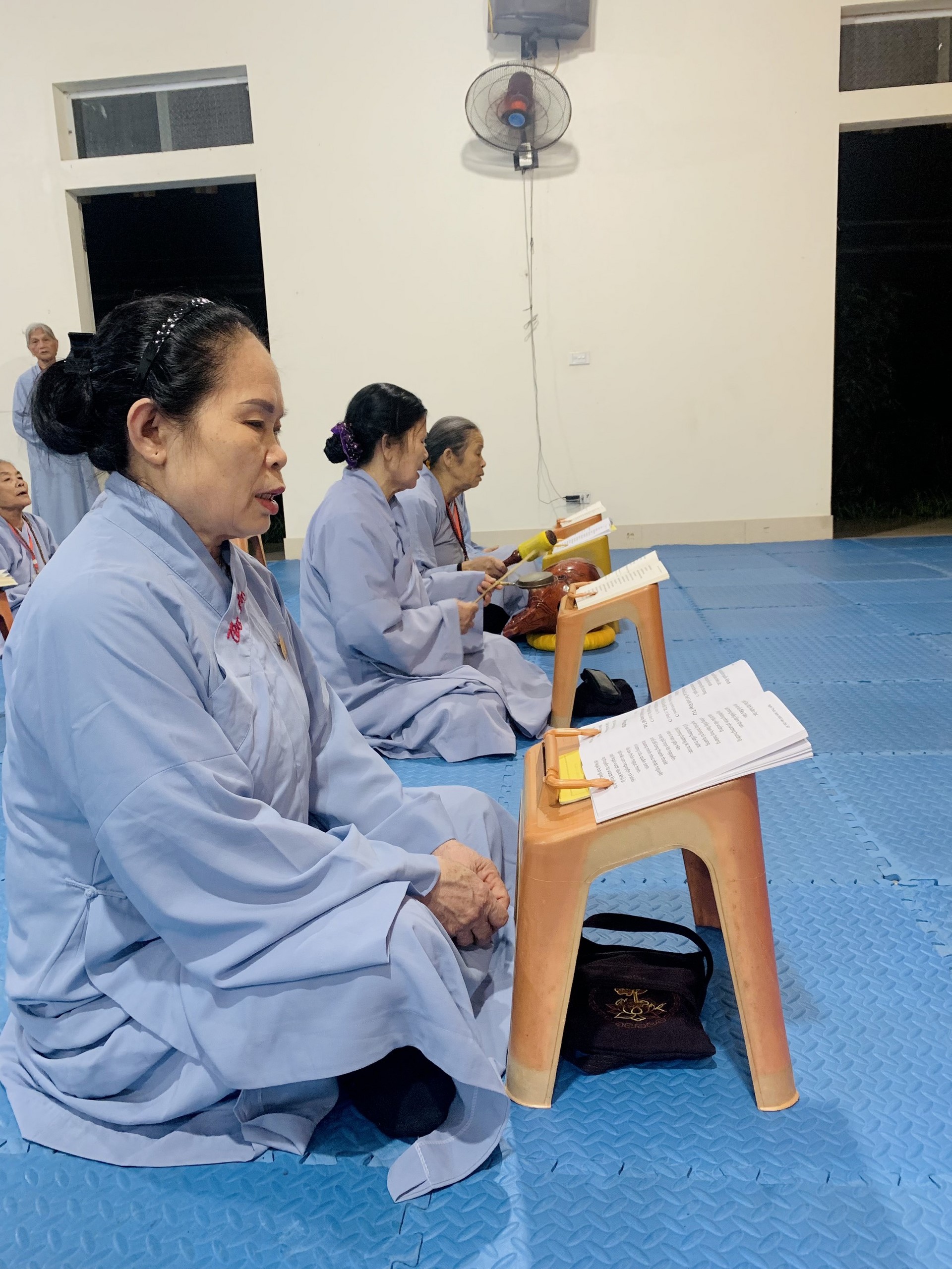 The 22nd Retreat “Learning the Practice as the Buddha Teachings” and a repentance ceremony at Dong Cao Pagoda, Thanh Hoa