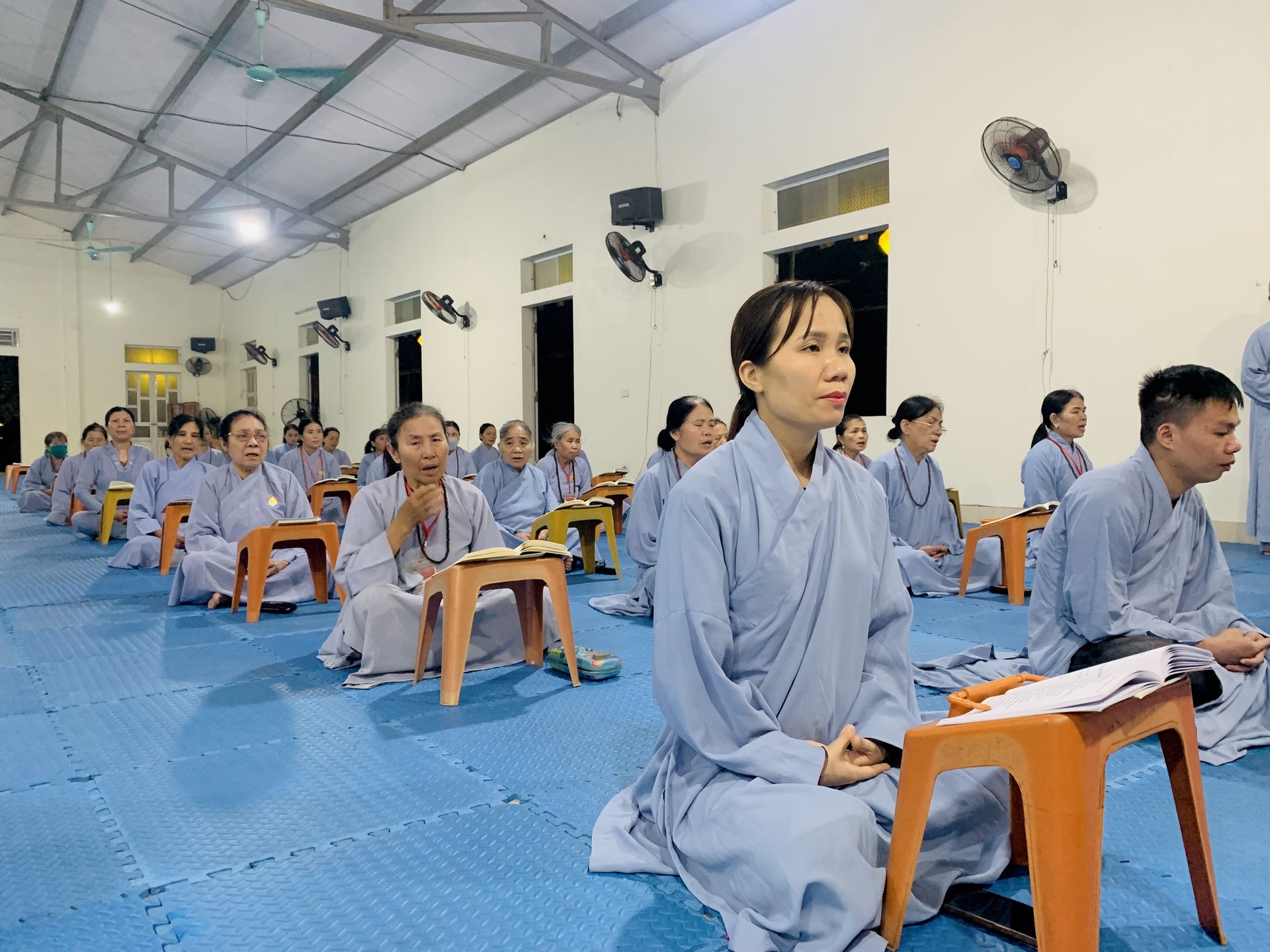 The 22nd Retreat “Learning the Practice as the Buddha Teachings” and a repentance ceremony at Dong Cao Pagoda, Thanh Hoa