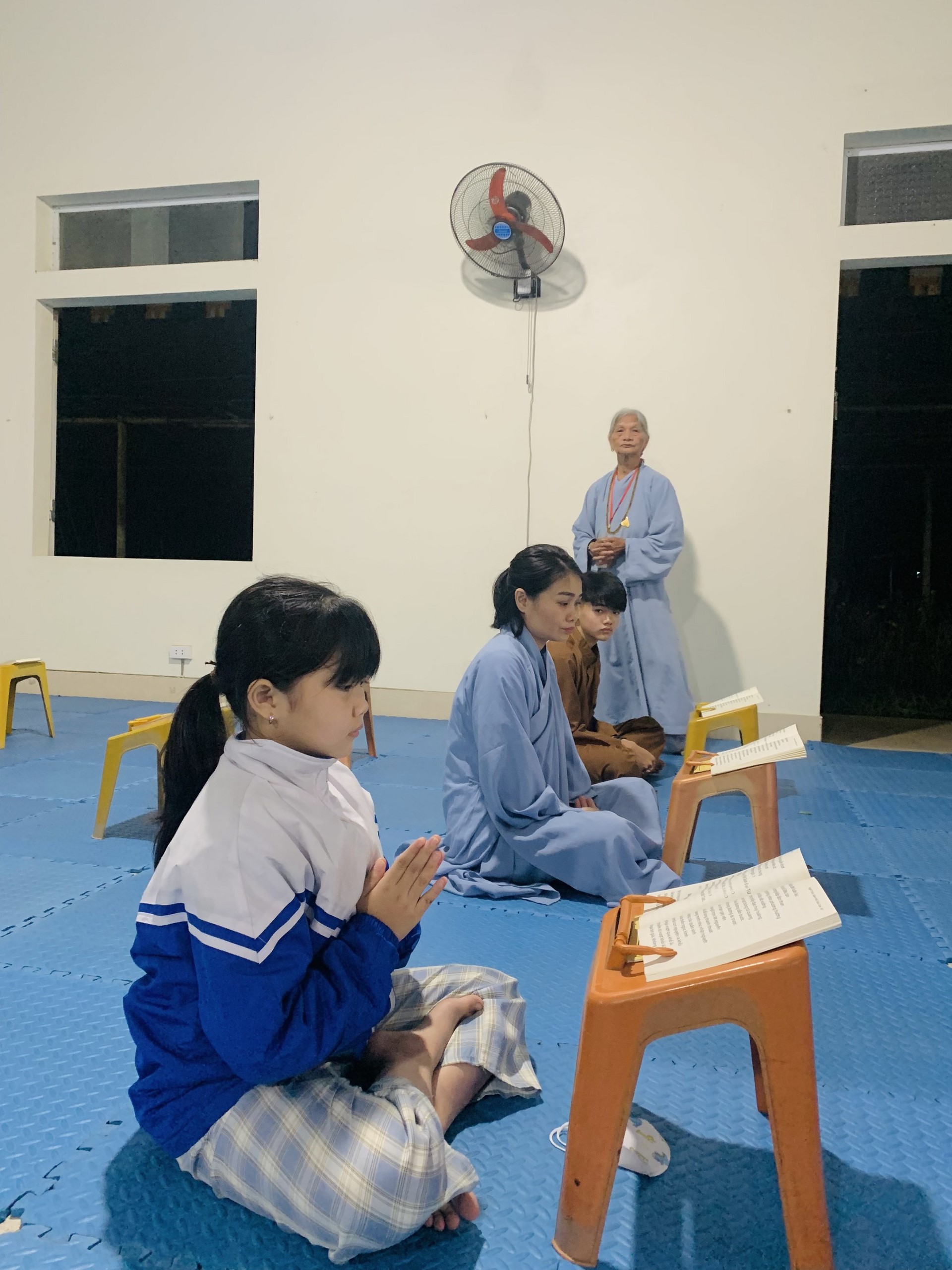 The 22nd Retreat “Learning the Practice as the Buddha Teachings” and a repentance ceremony at Dong Cao Pagoda, Thanh Hoa
