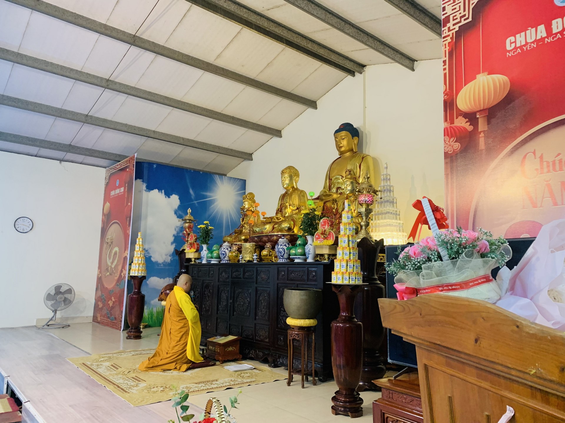 The 22nd Retreat “Learning the Practice as the Buddha Teachings” and a repentance ceremony at Dong Cao Pagoda, Thanh Hoa