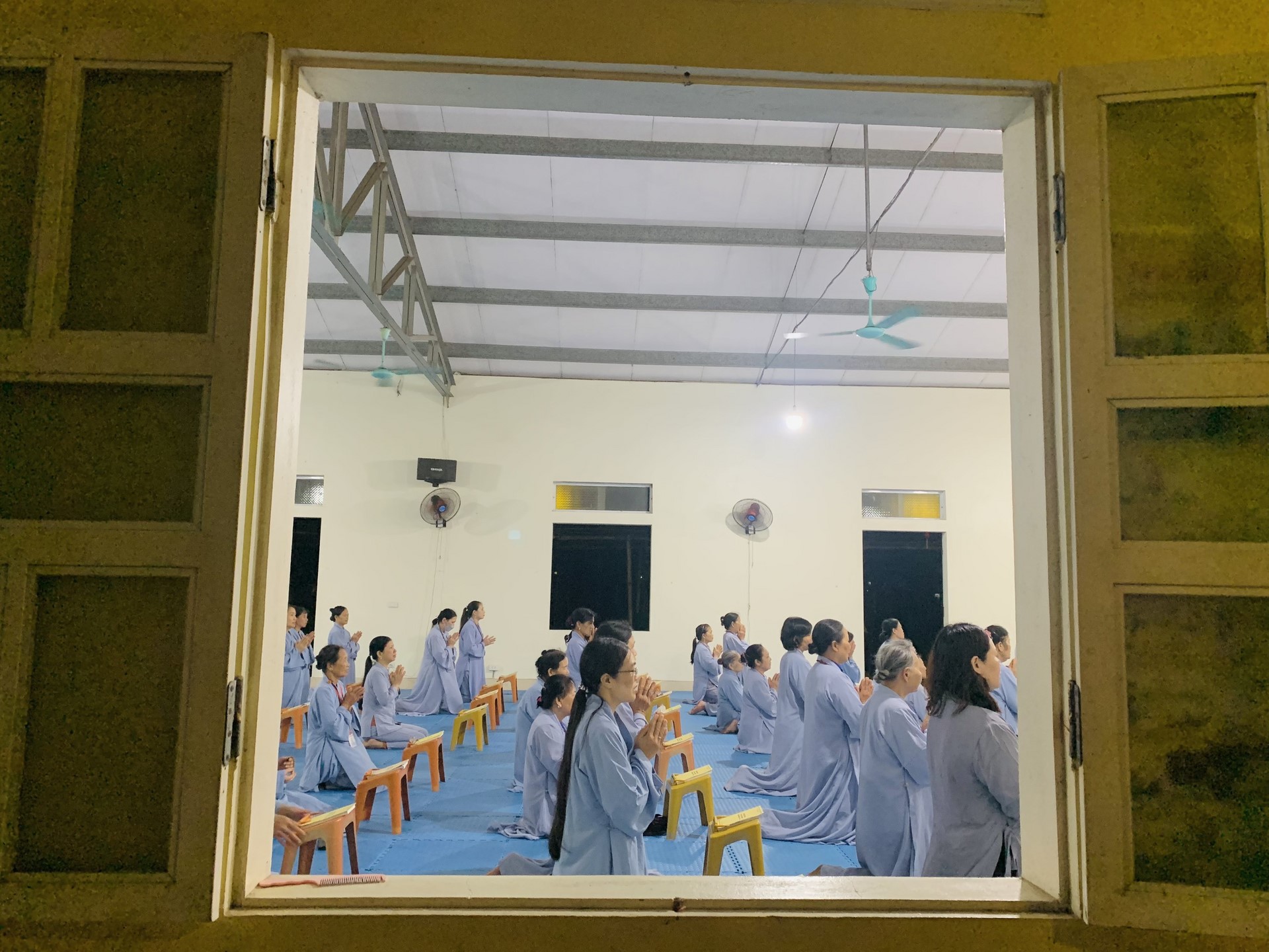 The 22nd Retreat “Learning the Practice as the Buddha Teachings” and a repentance ceremony at Dong Cao Pagoda, Thanh Hoa