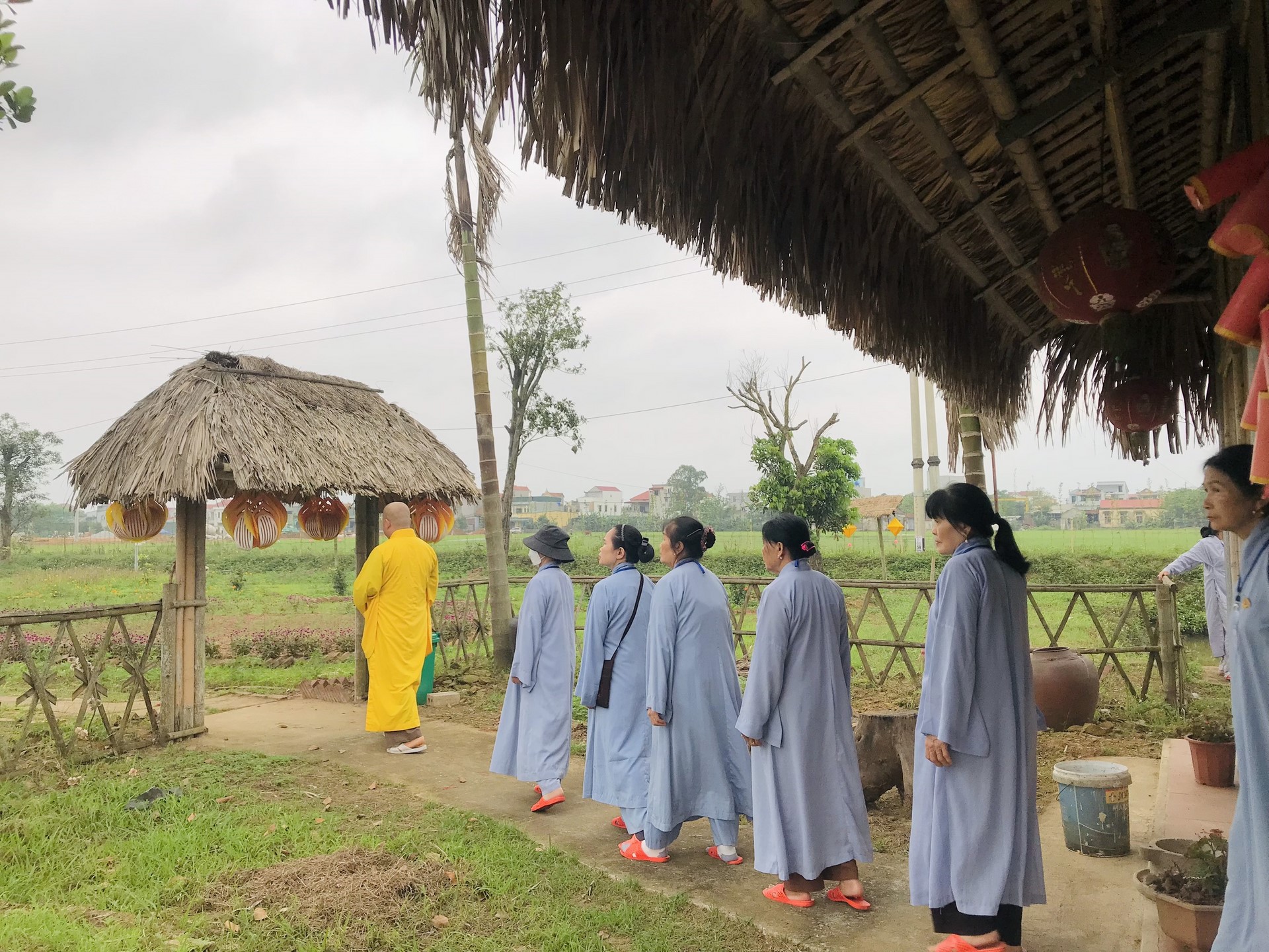 The 22nd Retreat “Learning the Practice as the Buddha Teachings” and a repentance ceremony at Dong Cao Pagoda, Thanh Hoa