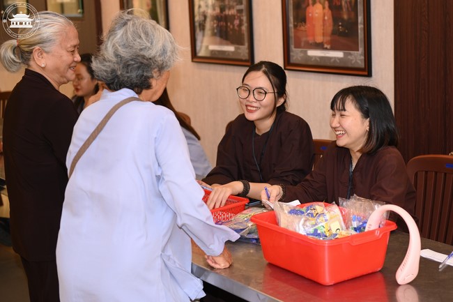 Entering into the 102nd Seven-Day Retreat