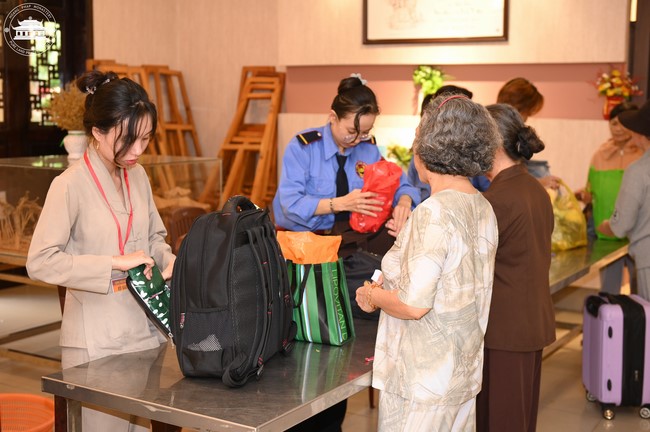 Entering into the 102nd Seven-Day Retreat