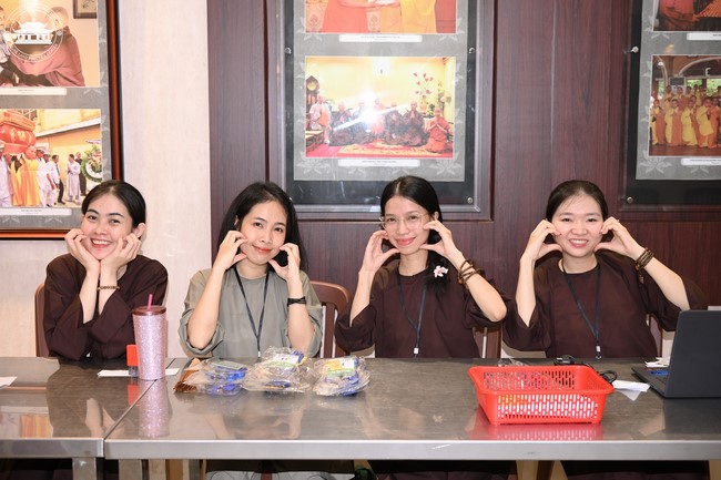 Entering into the 102nd Seven-Day Retreat