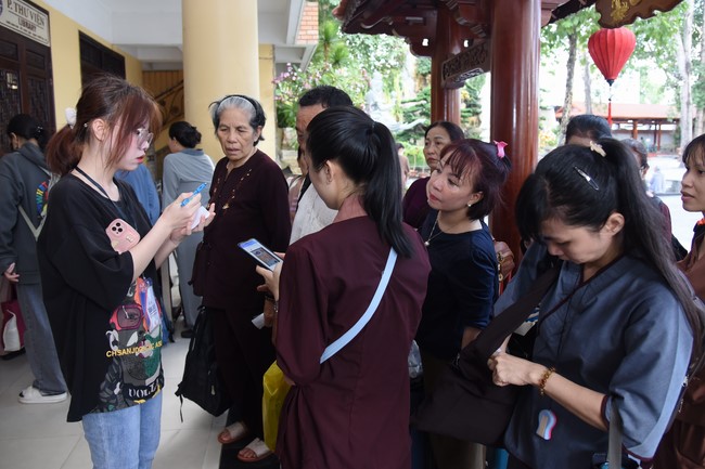 Entering into the 102nd Seven-Day Retreat