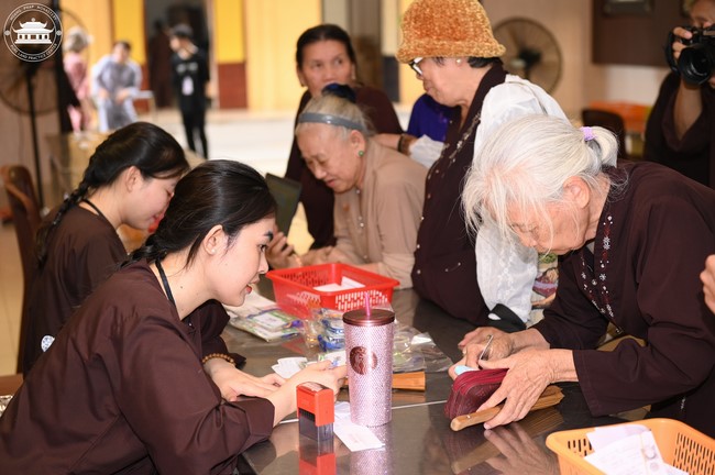 Entering into the 102nd Seven-Day Retreat