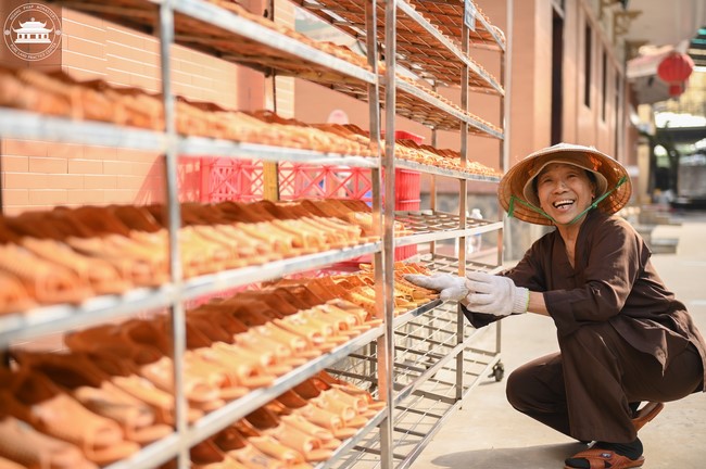 Entering into the 102nd Seven-Day Retreat