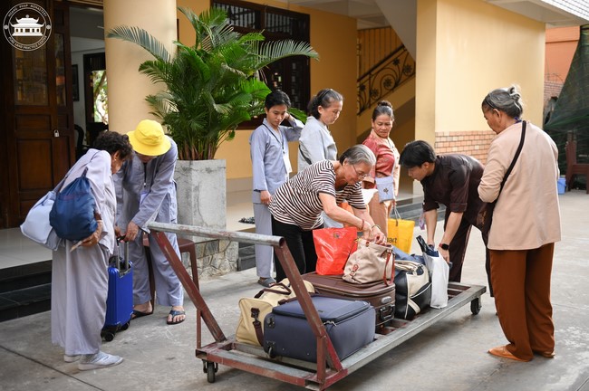 Entering into the 102nd Seven-Day Retreat