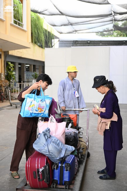 Entering into the 102nd Seven-Day Retreat