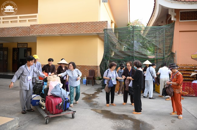 Entering into the 102nd Seven-Day Retreat