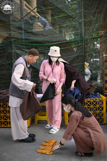 Entering into the 102nd Seven-Day Retreat