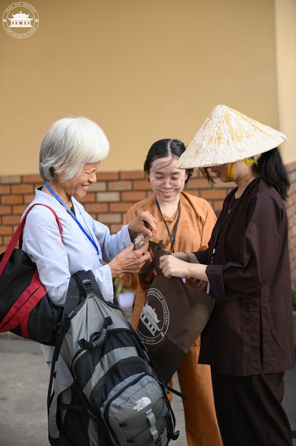 Entering into the 102nd Seven-Day Retreat