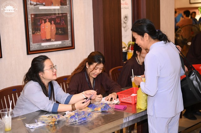 Entering into the 102nd Seven-Day Retreat