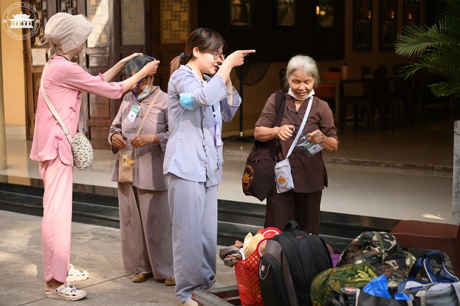 Entering into the 102nd Seven-Day Retreat