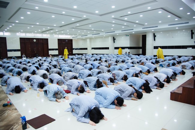 Opening the 102 nd Seven - Day Retreat