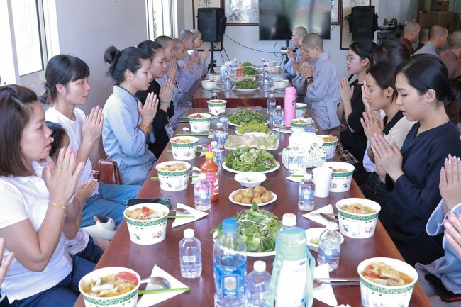 Chùa Linh Ẩn – Đài Loan: Pháp Hội trì tụng Kinh Địa Tạng Bồ Tát Bổn Nguyện tại MiaoLi