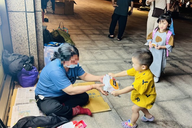 Chùa Linh Ẩn – Đài Loan: Pháp Hội trì tụng Kinh Địa Tạng Bồ Tát Bổn Nguyện tại MiaoLi