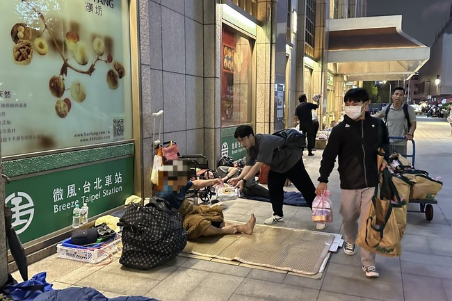 Chùa Linh Ẩn – Đài Loan: Pháp Hội trì tụng Kinh Địa Tạng Bồ Tát Bổn Nguyện tại MiaoLi