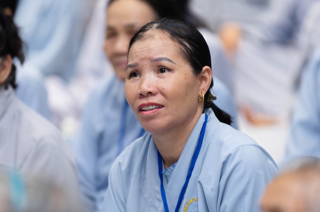 Dharma talk Five big questions of human life in the 102nd Seven-day Retreat