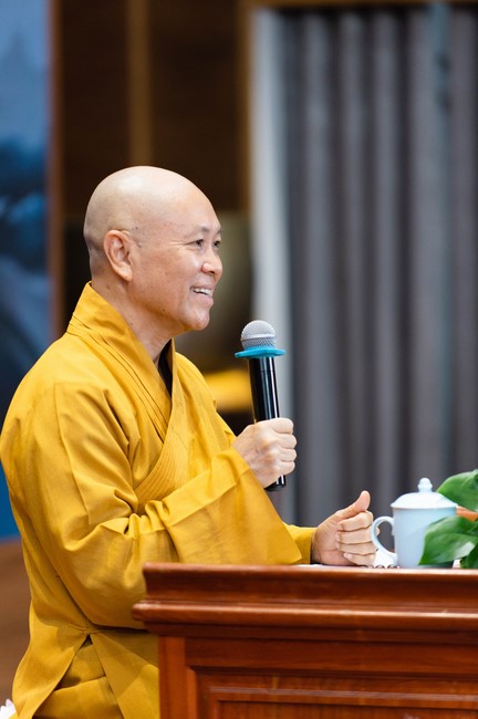 Dharma talk Five big questions of human life in the 102nd Seven-day Retreat