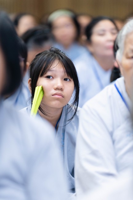 Dharma talk Five big questions of human life in the 102nd Seven-day Retreat