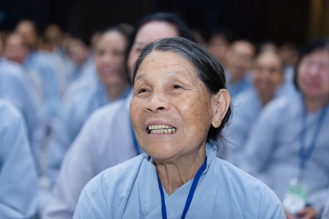 Dharma talk Five big questions of human life in the 102nd Seven-day Retreat