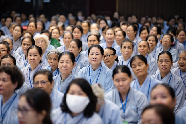 Dharma talk Five big questions of human life in the 102nd Seven-day Retreat