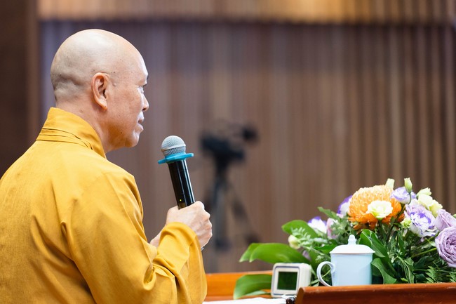Dharma talk Five big questions of human life in the 102nd Seven-day Retreat
