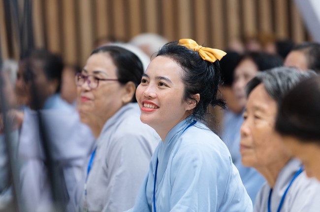 Dharma talk Five big questions of human life in the 102nd Seven-day Retreat