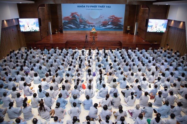 Dharma talk Five big questions of human life in the 102nd Seven-day Retreat