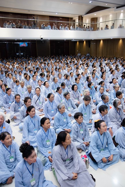 Dharma talk Five big questions of human life in the 102nd Seven-day Retreat