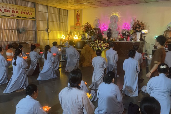 Commemorating the Birthday of Bodhisattva Avalokitesvara at Truong Phap pagoda, Hau Giang