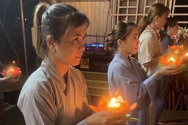 Commemorating the Birthday of Bodhisattva Avalokitesvara at Truong Phap pagoda, Hau Giang
