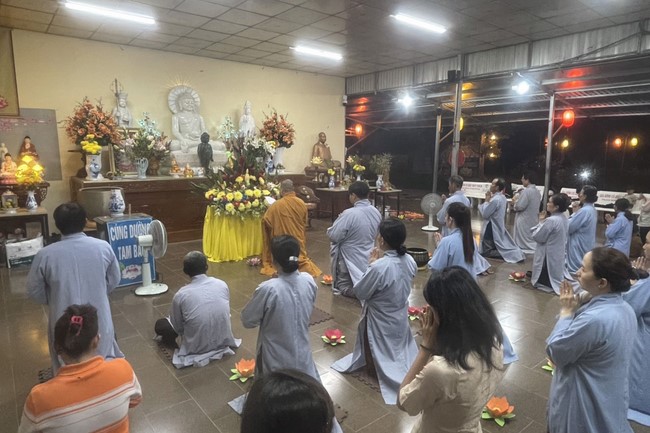 Commemorating the Birthday of Bodhisattva Avalokitesvara at Truong Phap pagoda, Hau Giang