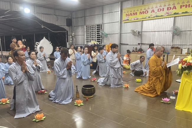 Commemorating the Birthday of Bodhisattva Avalokitesvara at Truong Phap pagoda, Hau Giang