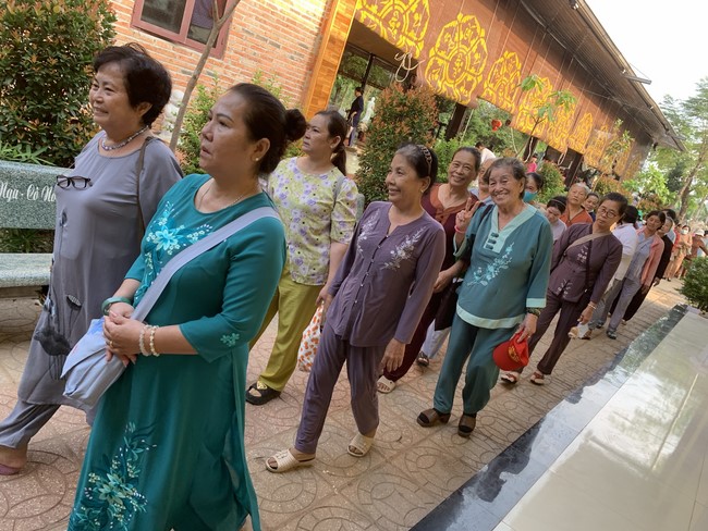 One-Day Peaceful Retreat at Suoi Phap Pagoda, Tay Ninh