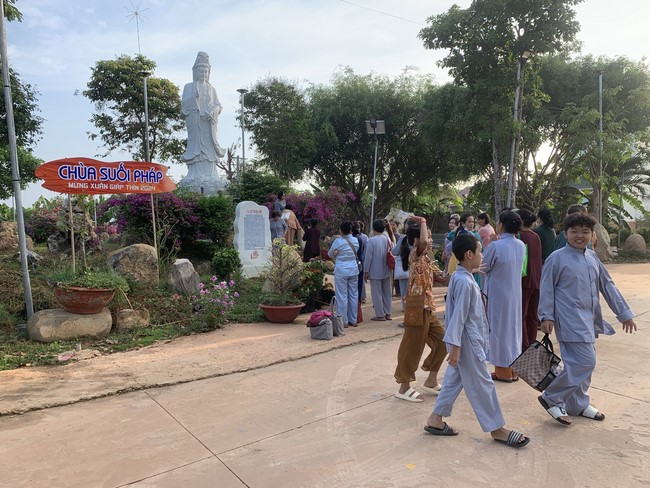 One-Day Peaceful Retreat at Suoi Phap Pagoda, Tay Ninh